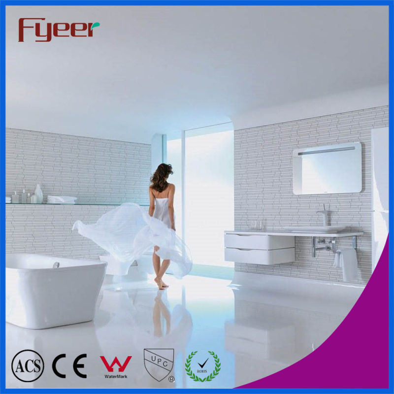 Fyeer New Design Niedrig Body Chrome Plated Crooked Quadrate Spout Single Handle Faucet Water Mixer Tap