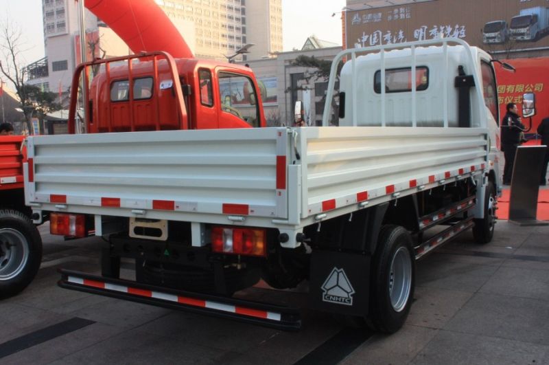 China New Sinotruk HOWO 5 Ton Light Truck