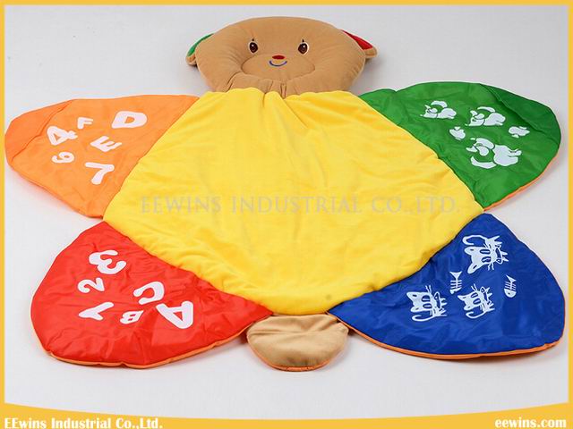 Baby Toys Bear Play Gym with Wind up Music Play Mat