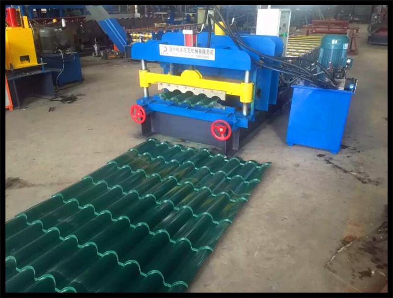 Most Popular Hydraulic Automatic Color Steel Metal Tile Sheet Roof Steel Glazed Roll Forming Machine