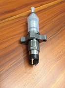 Auto Diesel Engine Parts Fuel Injector Common Rail Injector