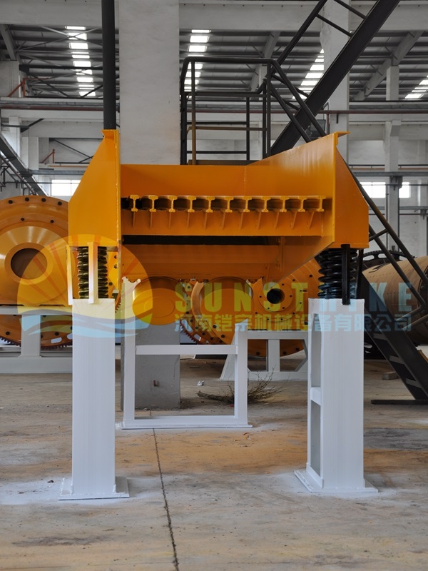 Electromagnetic Vibrating Feeder for Sale / Mining Machine