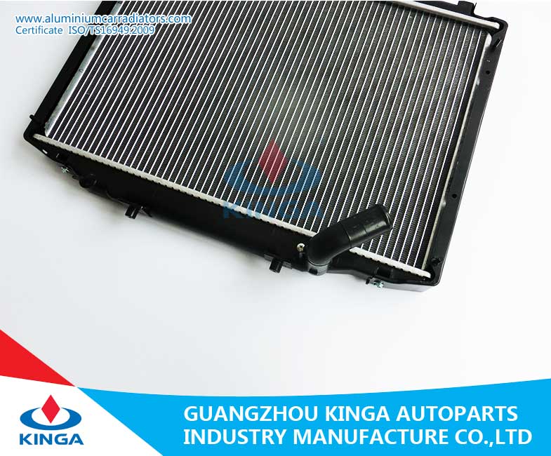 Car Auto Parts Aluminum Radiator for OEM MB356342/605252