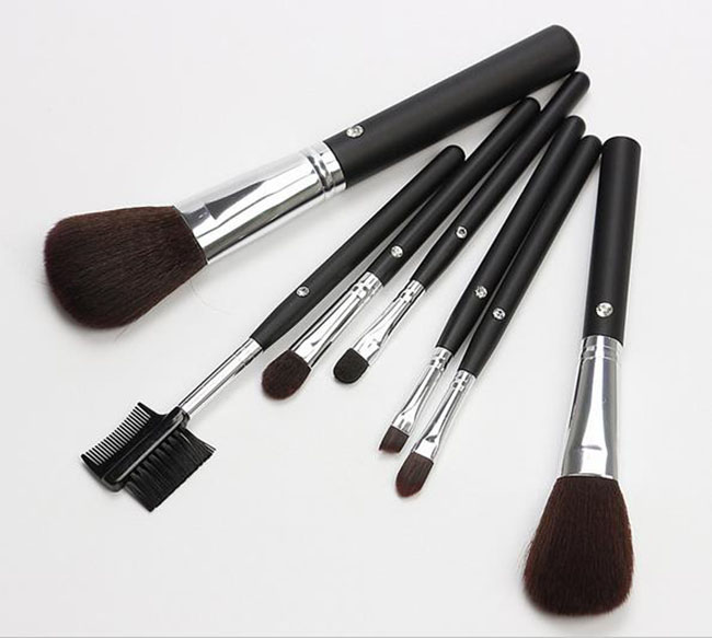 7 Pieces High Quality Fashion Diamond Nylon Hair Makeup Brush