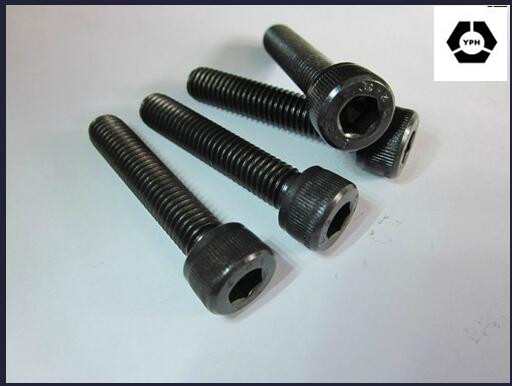 DIN7984 Hexagon Socket Head Cap Screws with Black