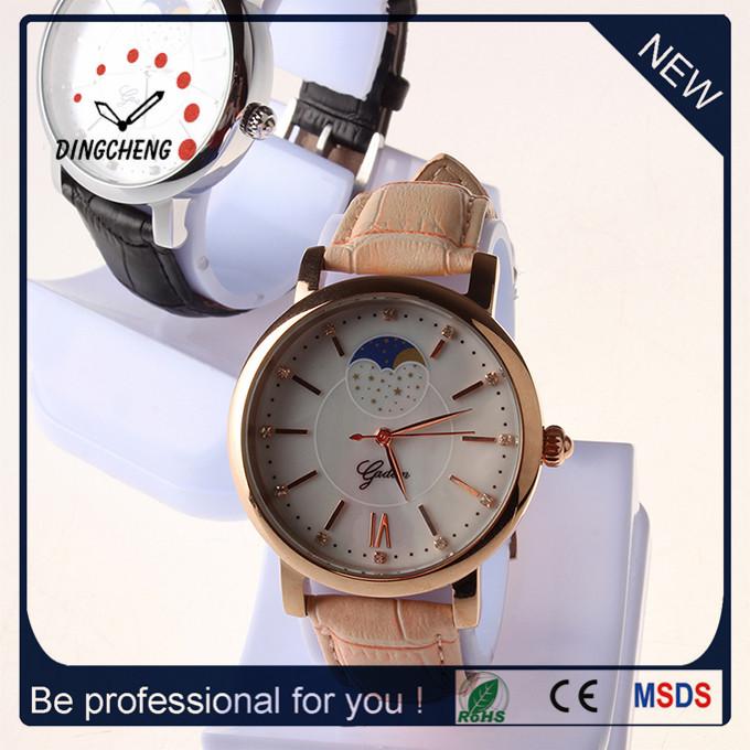 Hot Wristwatch Women Watch Alloy Watch Lady Watch (DC-1368)