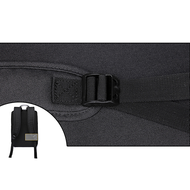 Padded Laptop Compartment with iPad/Tablet / Ereader Pocket in Black Laptop Backpack