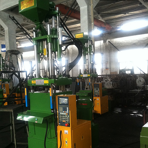Manufacture Plastic Injection Molding Machine 80g