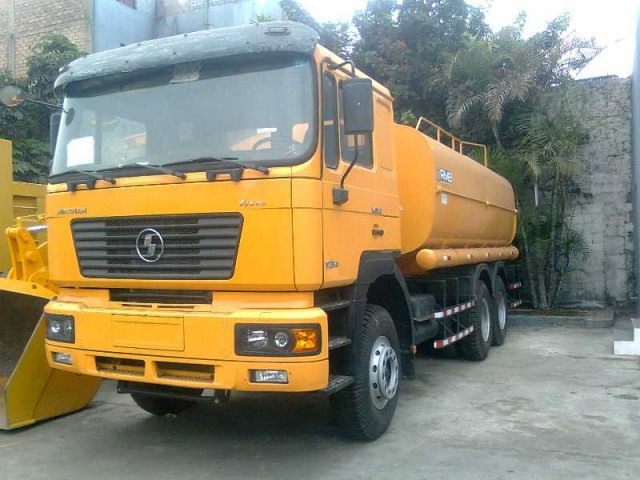 Shacman F2000 6X4 Oil Tanker Truck