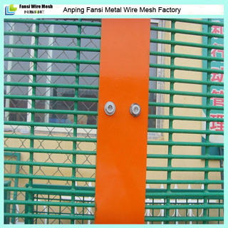 China Fence Cheap Fence Weld 358 Anti Climbing Secuiry Prison Mesh Fence for Schools