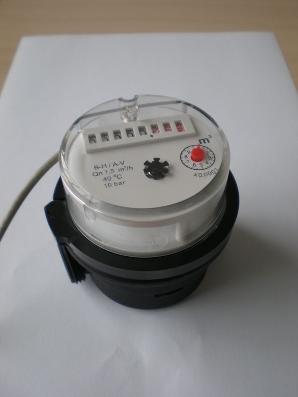 Single Jet Dry Type Plastic Body Water Meter with Pulse Output