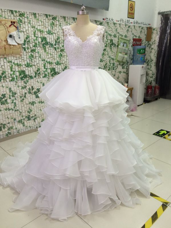 Ball Gown Chiffon Lace Tulle Wedding Dress with V Neck