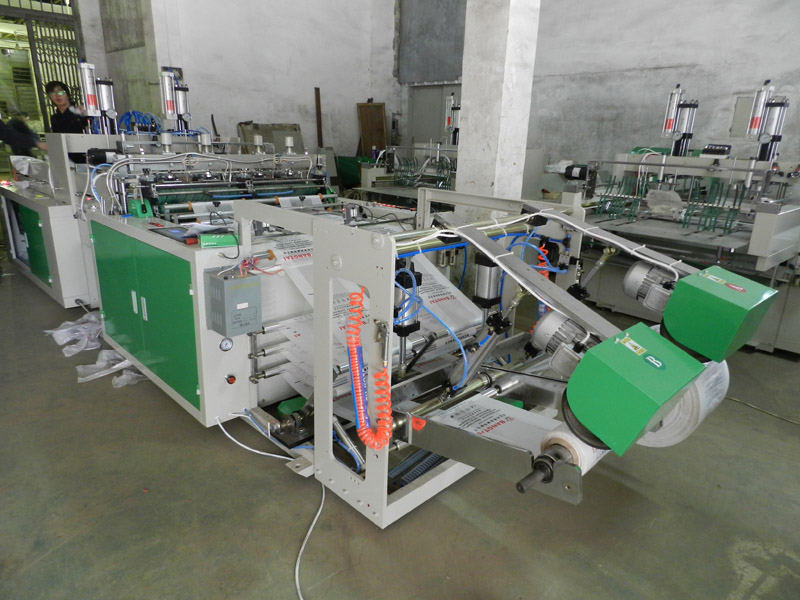 Automatic Plastic T-Shirt Bag Making Machine