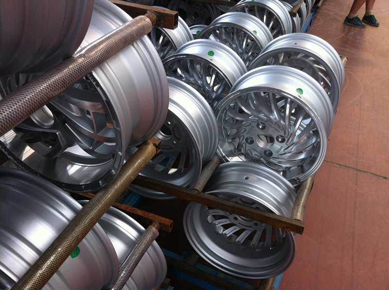 Silver Machine Face Rotiform Alloy Wheel