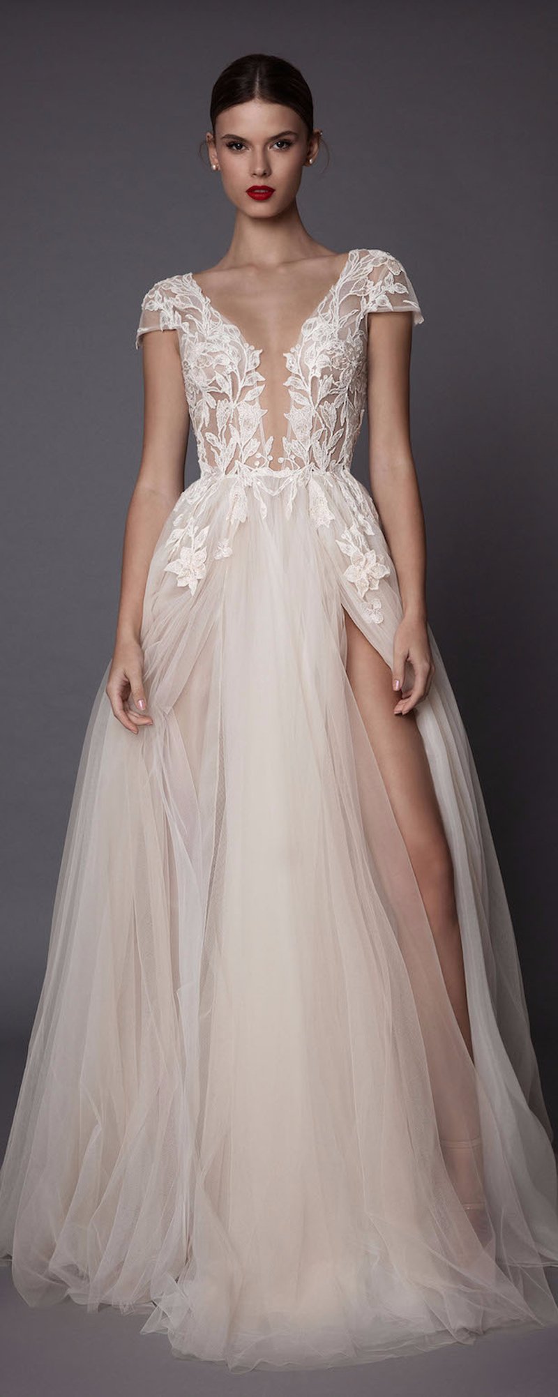 The Fancy Lace Multilayer Wedding Dress with High Open Line on Side