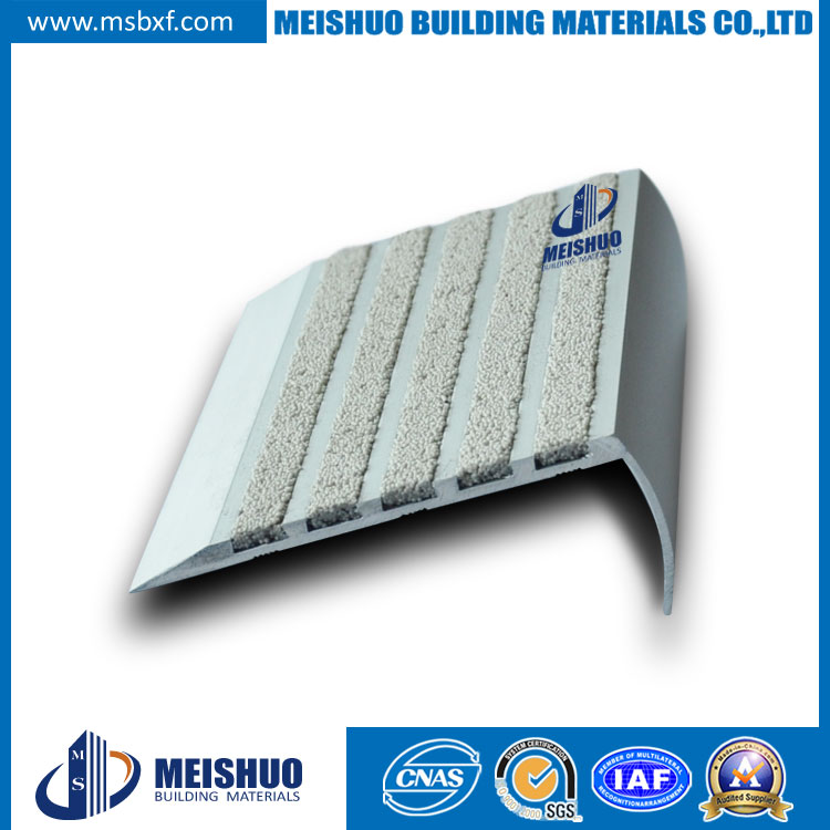 Carborundum Aluminum Apartment Stair Treads