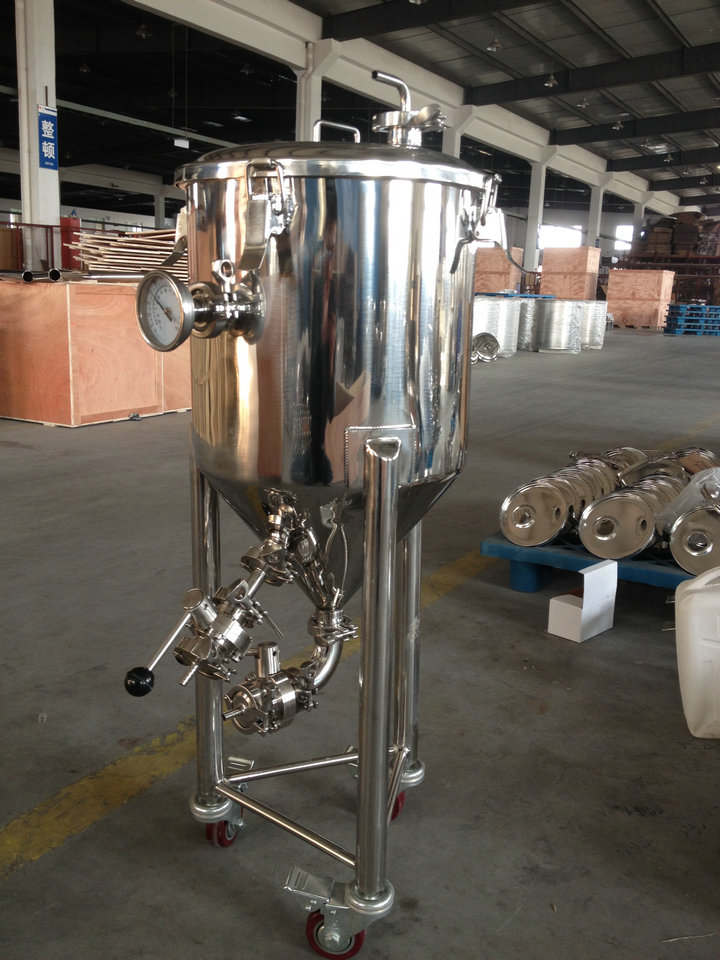 Stainless Steel Wheeled Conical Fermentation Tank