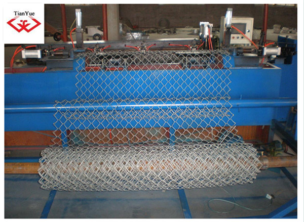 Full Automatic Chain Link Fence Machine (TYC-0070)