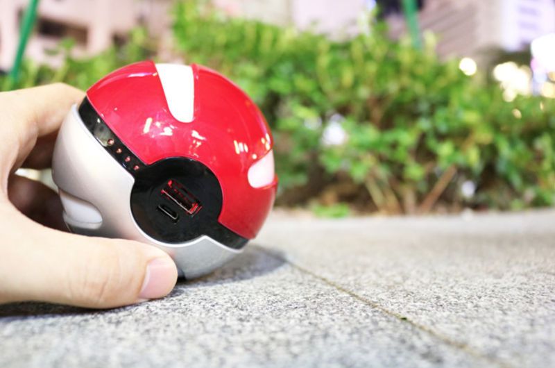 2016 Potable Large Capacity Pokemon Go Poke Ball Power Bank Pokemon Power Bank Magic Ball Power Bank