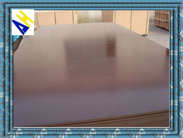 Chinese Competieve Price Plywood (HB122)