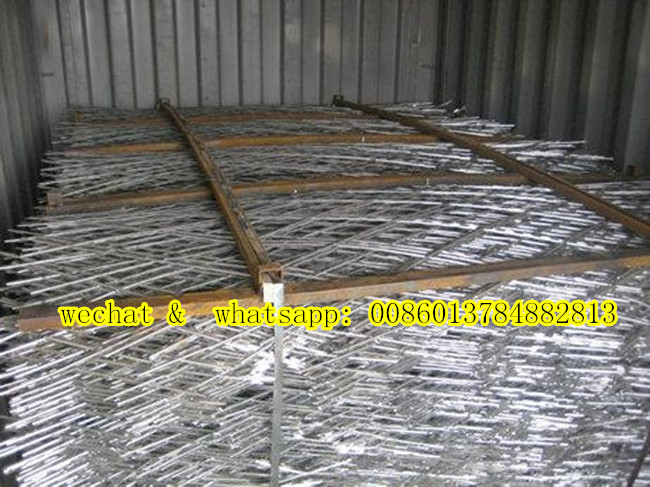 Welded Razor Wire Mesh in Pallet