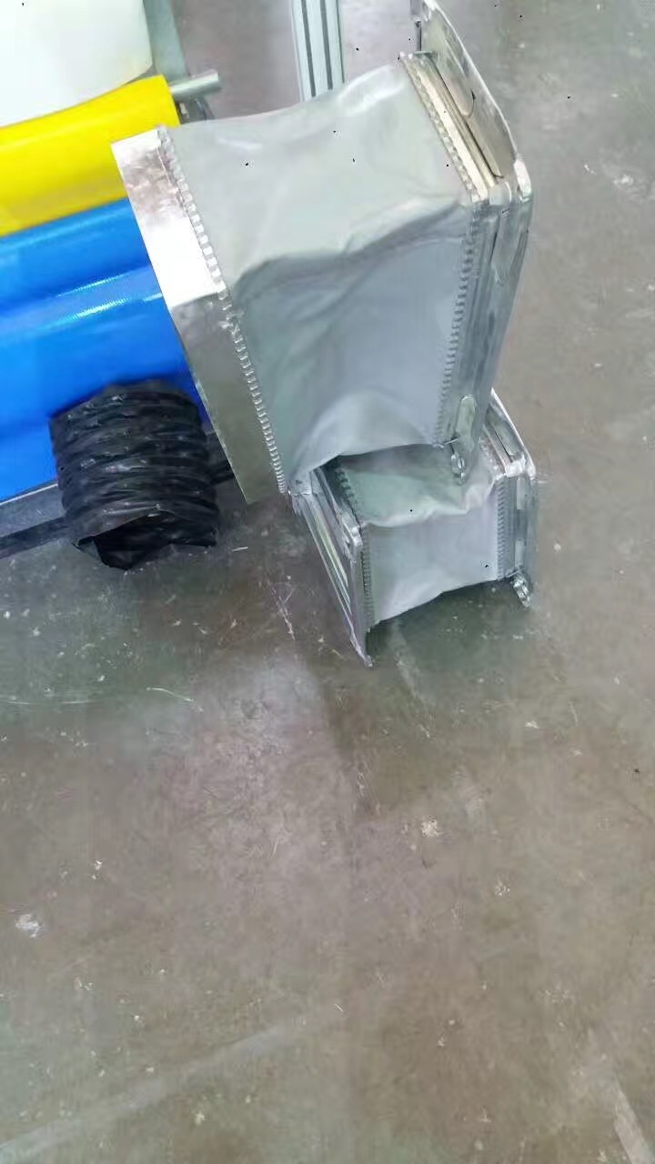 Duct Connect Making Machine