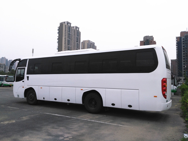 9.8m Shaolin Bus with 45 Seats and Cummins Engine