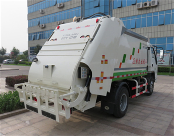 Forland 4-6 Ton Compactor Type Garbage Truck for Lebanon