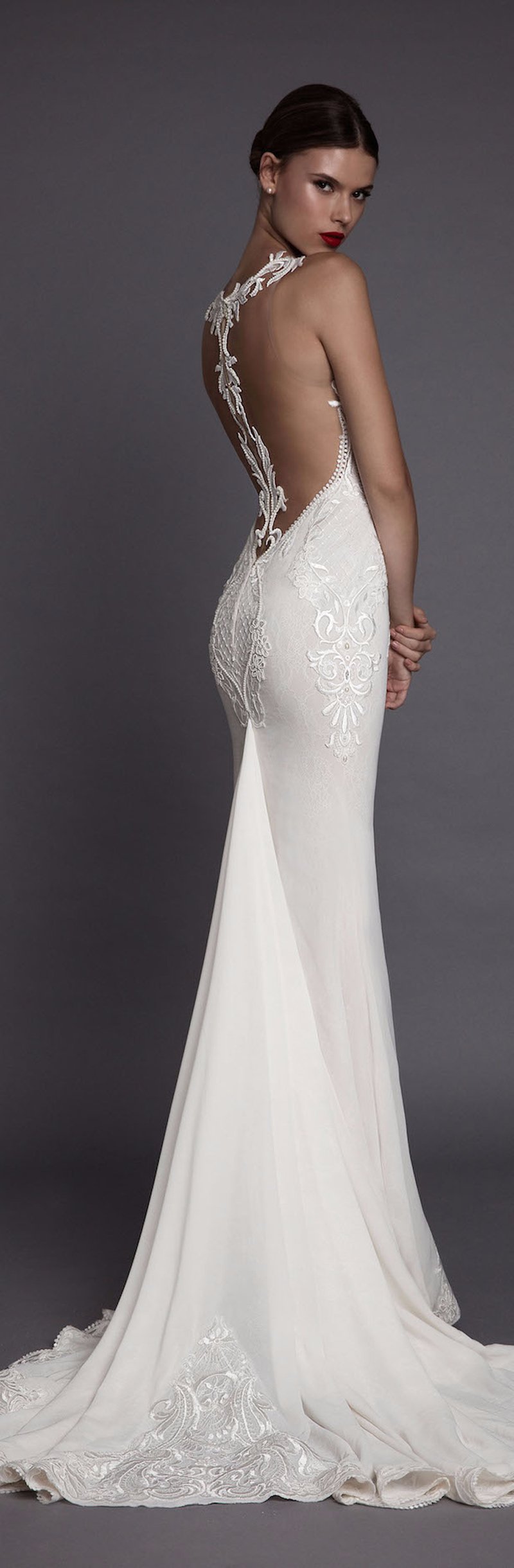 Sexy Back Design and Noble Embroidery Spaghetti Strap Mermaid Wedding Gown