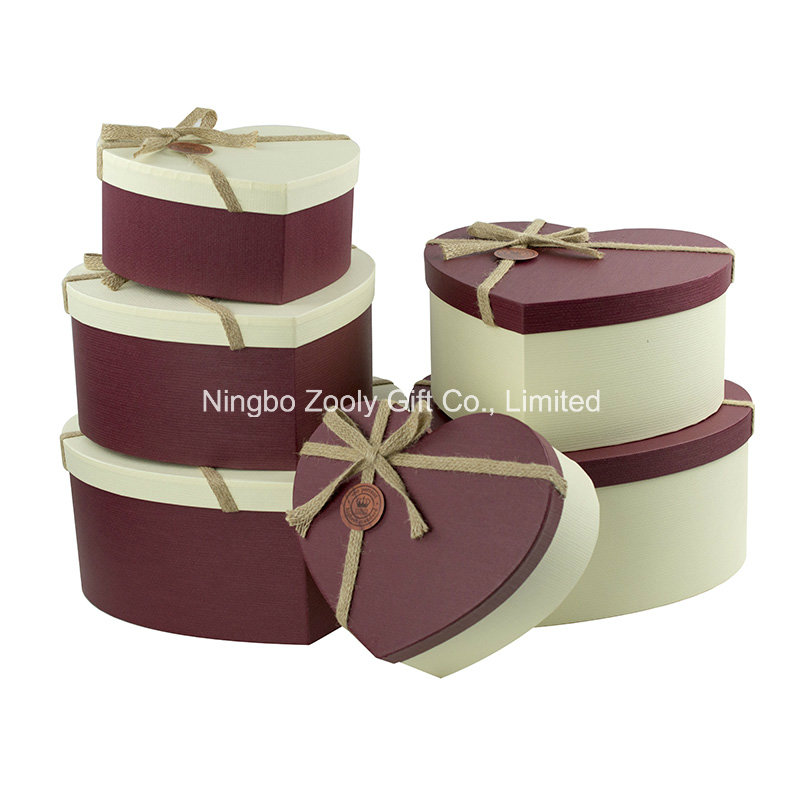Hearted Shape Cosmetics Paper Gift Box with Ribbon Clear Window