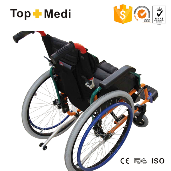 Rehabilitation Therapy Supplies Topmedi Comfortable Seat Manual Aluminum Wheelchair for Children