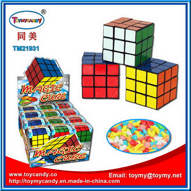 Most Popular Products Plastic Magic Cube Toy with Candy