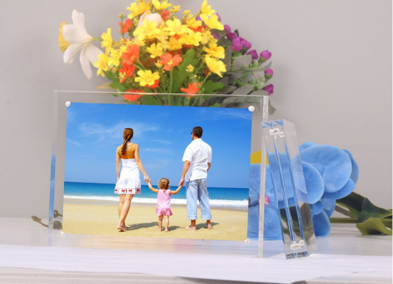 4X6 Inch Acrylic Vertical Magnet Photo Frame