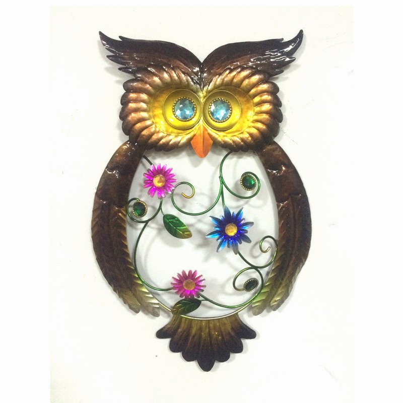 Fashionable Jewelled Eye Metal Owl Garden Wall Craft