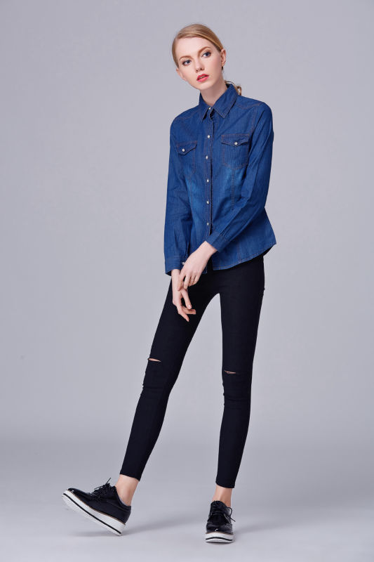 Hot Selling Female Models Long-Sleeved Shirt Women Simple Denim Tops