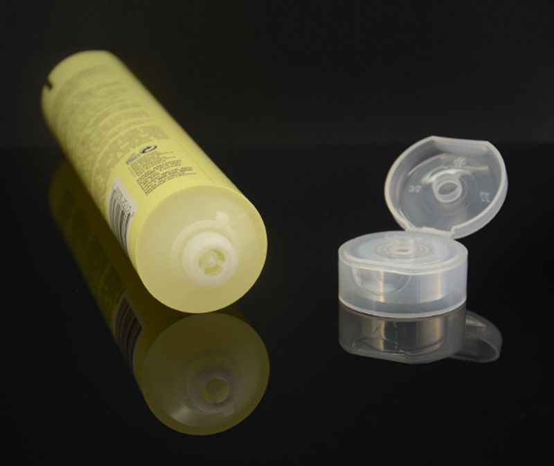 Plastic Tube with Clear Flip Top Cap for Cosmetic Packaging