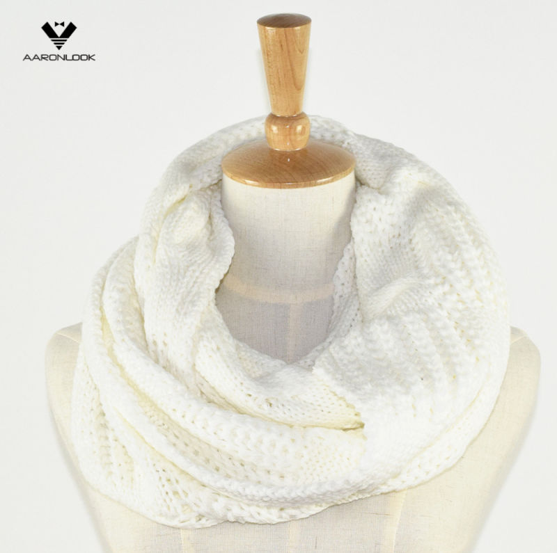 Acrylic Jacquard Cable Pattern Neck Scarf