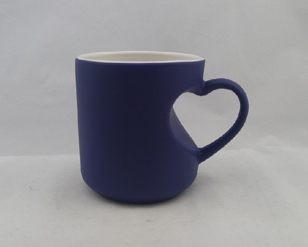 Heart Handle Color Change Mug, Stain Finished