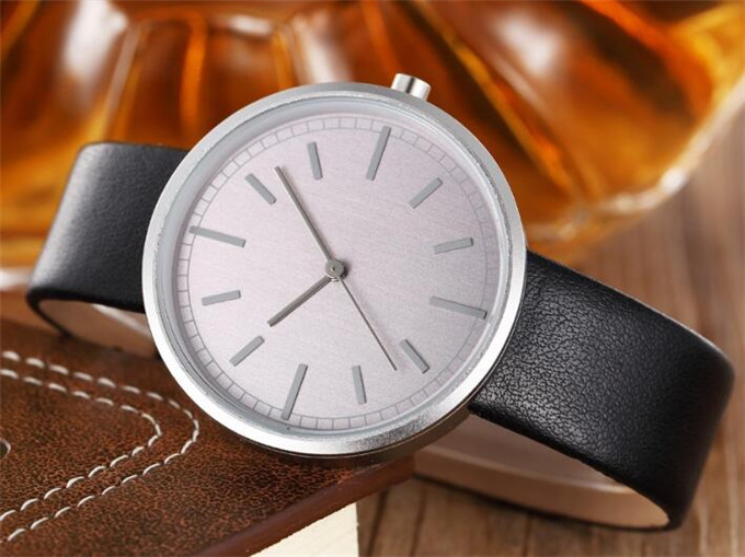 Yxl-537 2016 Men Fashion Custom Logo Watches Wholesale, Watch Genuine Leather, Watch Men Leatherw Watch