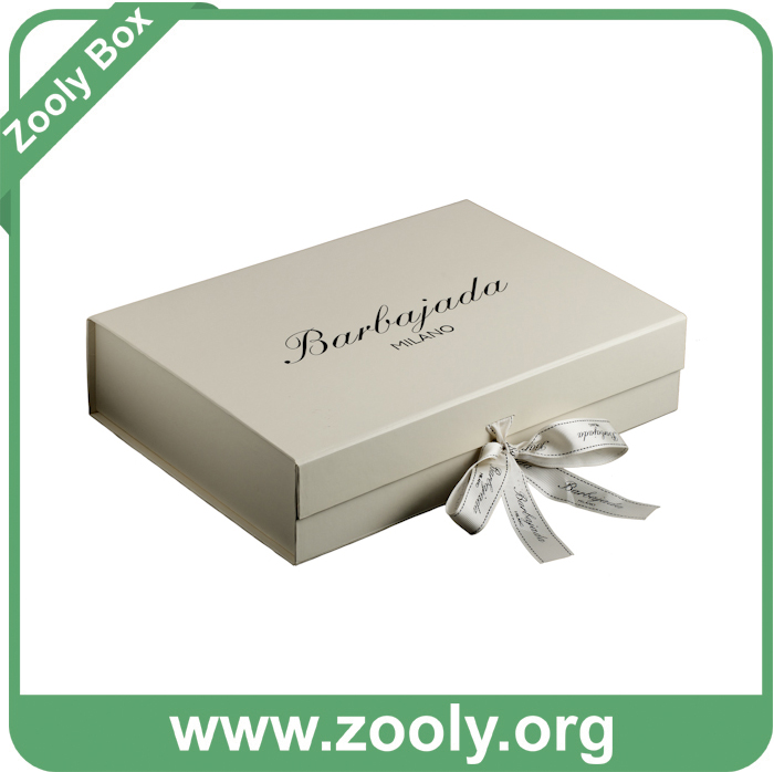 Metallic Golden Paper Gift Box / Rigid Cardboard Folded Box