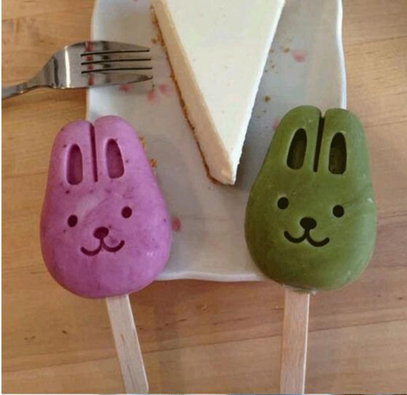 2 PCS Rabbit Shape Food Grade Silicone Ice Cream Mould