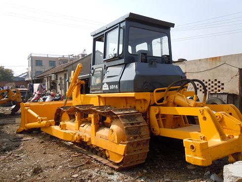 Shantui 120kw Bulldozer SD16