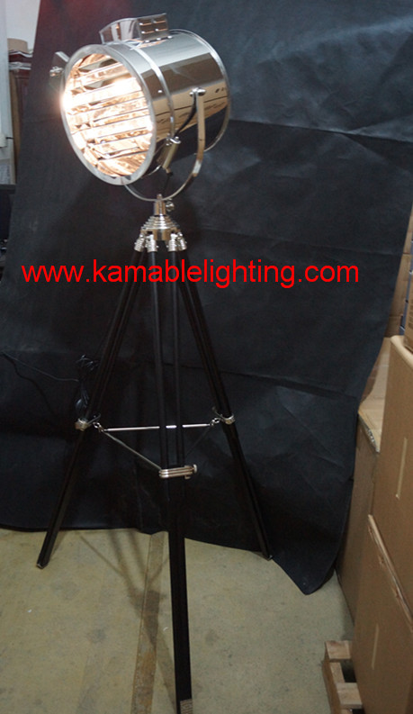 High Quality Home Tripod Floor Light (F701)