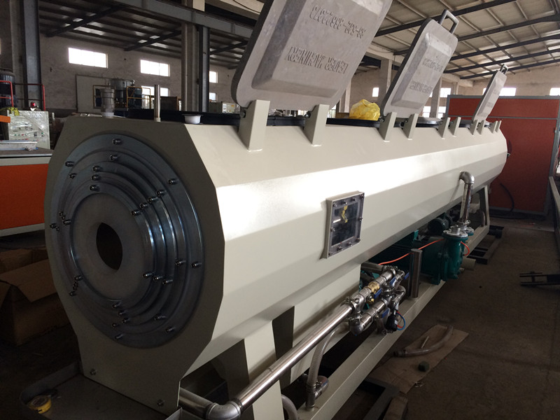 Factory Sell HDPE Plastic Pipe Extrusion Line