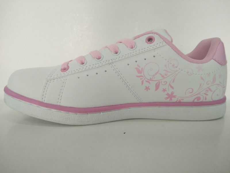 Fashion Young Style Cute Skate Shoes for Women