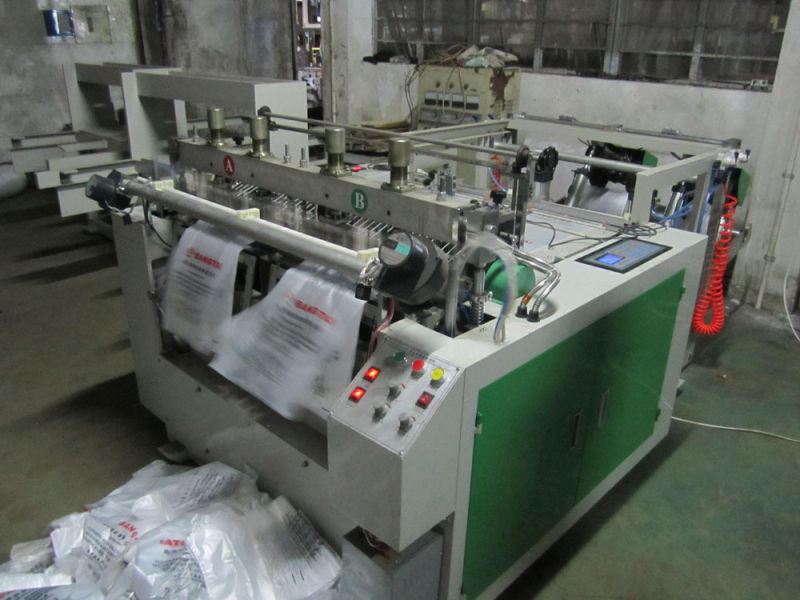 Hot Sealing Hot Cutting T-Shirt Bag Making Machine