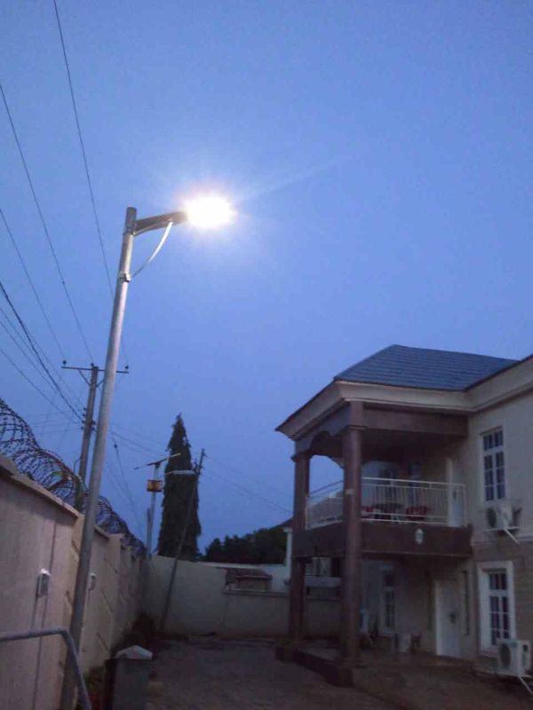 Environment-Friendly All in One Integrated Solar Street Light