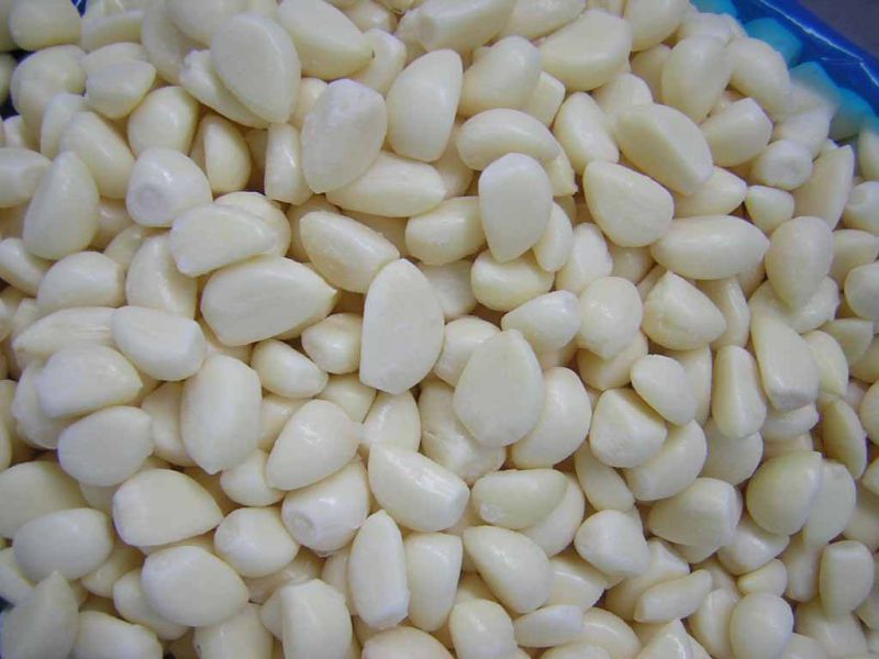 New Crop Fresh Peeled Garlic (220-260 grains/kg)