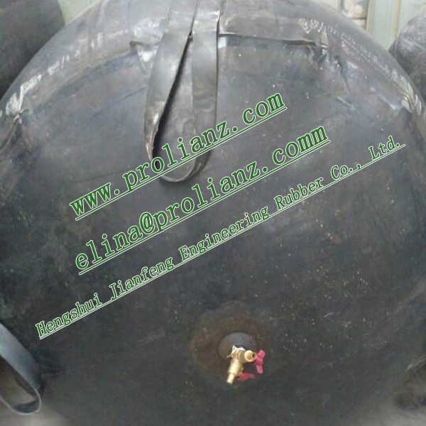 Inflatable Rubber Balloon in Concrete Pipe