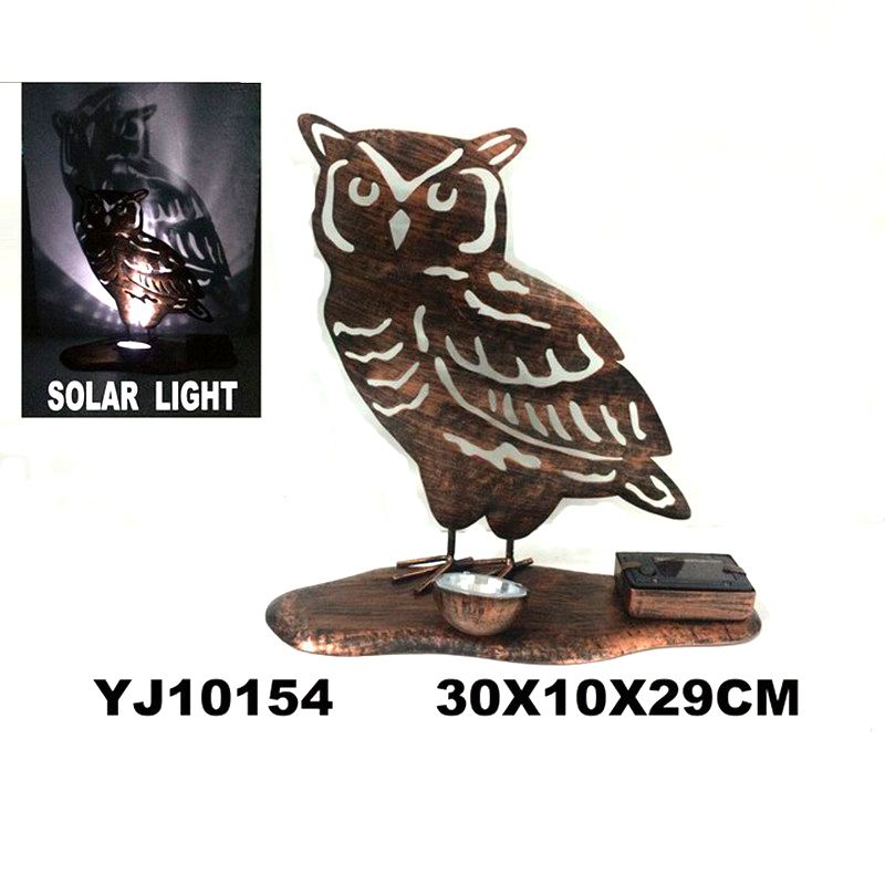 Classical Metal Rusty Owl W. Solarlight Garden Decoration